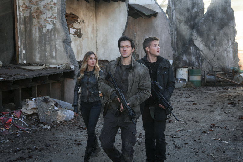 Illustration for article titled What Was The Most Bonkers Season-Ending Twist On Falling Skies?